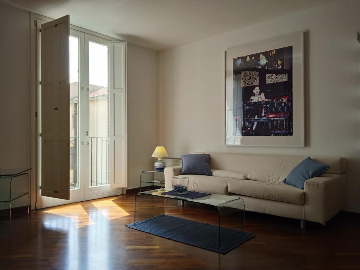 Olimpia Apartment City Center ซาแลร์โน ภายนอก รูปภาพ