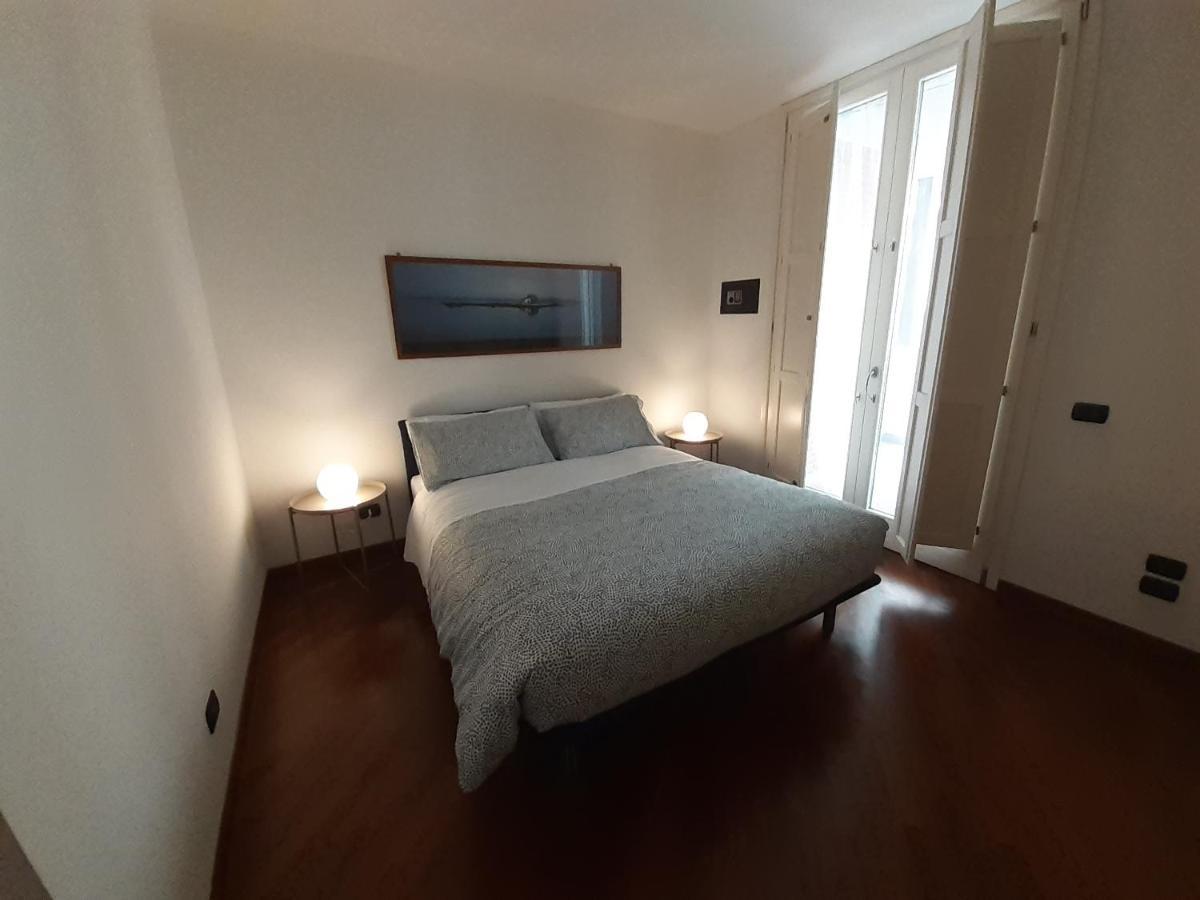 Olimpia Apartment City Center ซาแลร์โน ภายนอก รูปภาพ