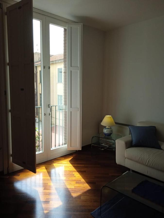 Olimpia Apartment City Center ซาแลร์โน ภายนอก รูปภาพ