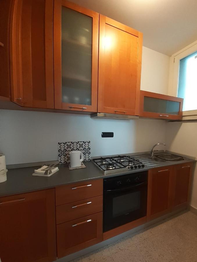 Olimpia Apartment City Center ซาแลร์โน ภายนอก รูปภาพ
